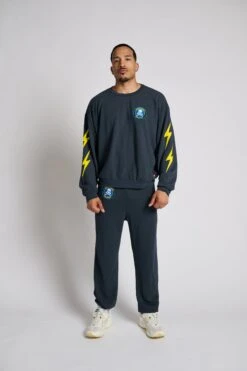 Classic Sweatpants -Neka Clothing AN BOLTS SWEATSUIT 0002