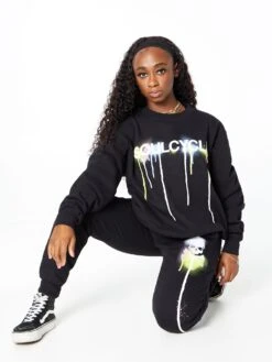 Derek Crew Neck Sweatshirt Black -Neka Clothing SM43969958.0001.3