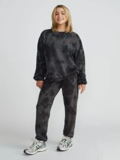 Hand Dyed Crew Sweatshirt 8 Hand Dyed Crew Sweatshirt -Neka Clothing SW45660059.3