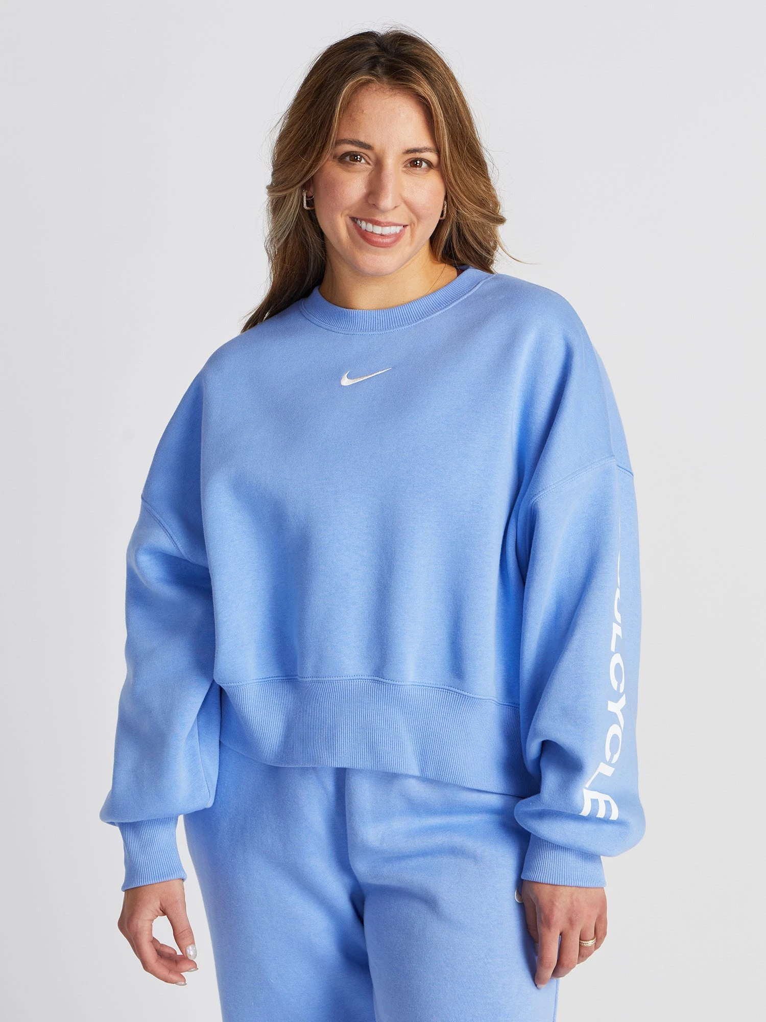 Nike Over-Oversized Crew-Neck Sweatshirt 3 Nike Over-Oversized Crew-Neck Sweatshirt