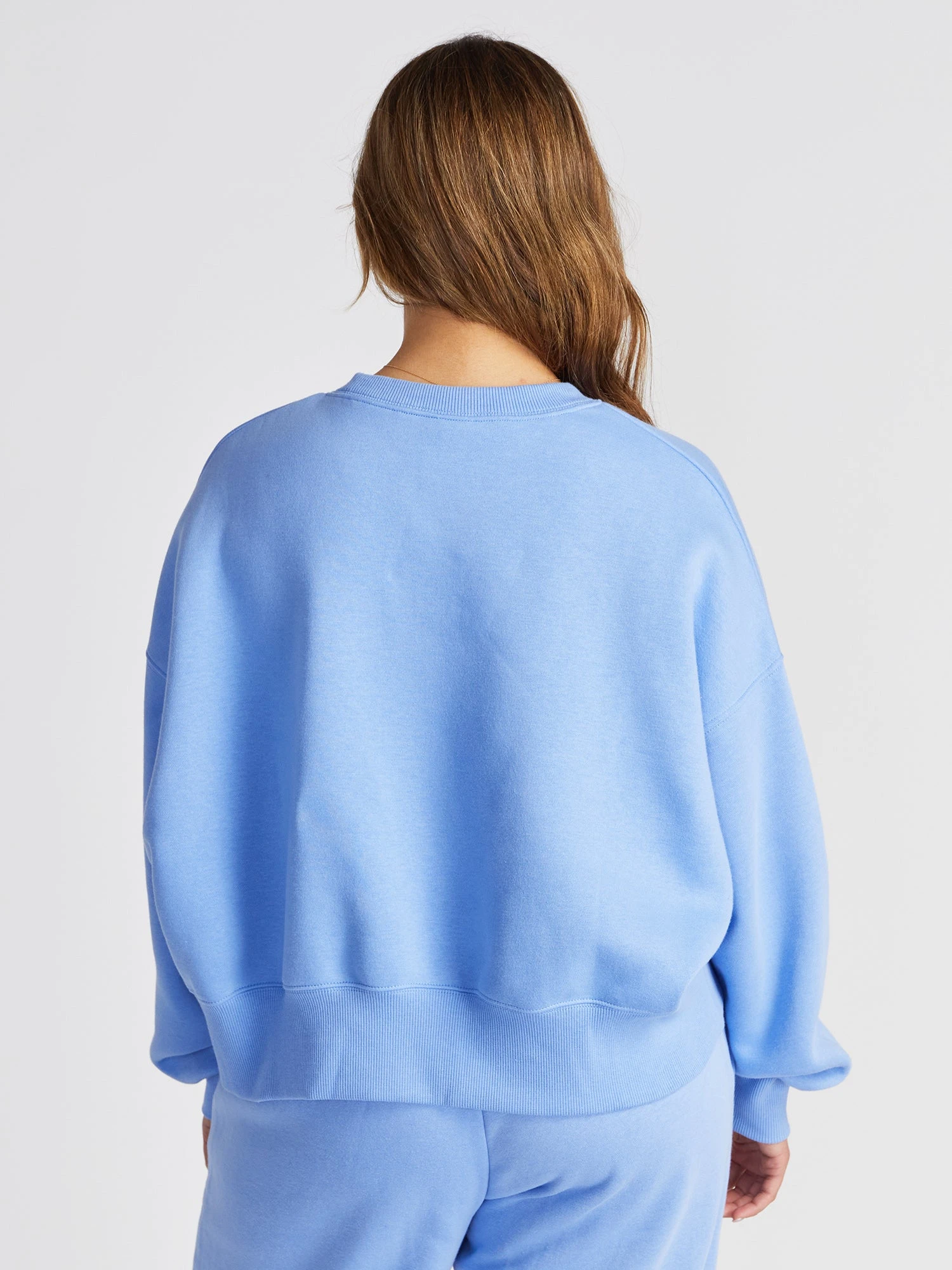 Nike Over-Oversized Crew-Neck Sweatshirt 6 Nike Over-Oversized Crew-Neck Sweatshirt - Image 4