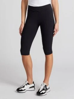 Ribbed Veronica Capri