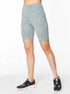 Varley Let’s Move Bike Short 7" Cucumber Blurred Animal